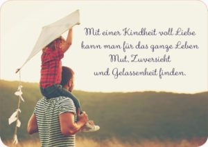 Postkarte: Mit einer Kindheit voller Liebe